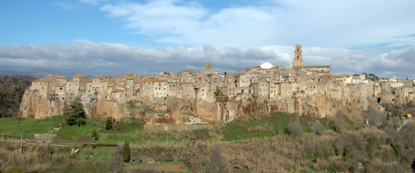 MaremmaWine-Maremma+Wine+Route+-Tufa+Rocks-