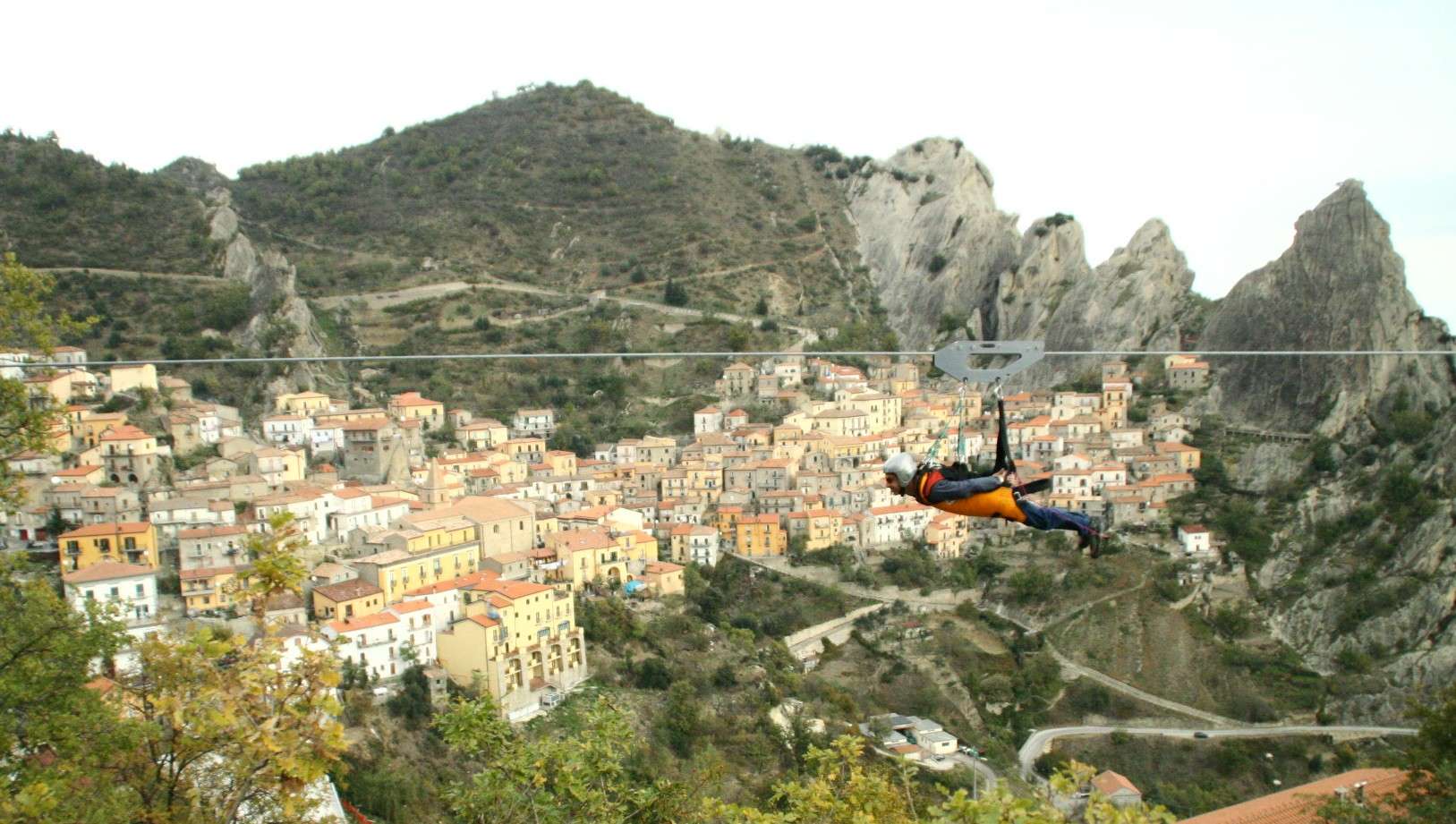 Basilicata Zip Line - image from wakeupnews.eu
