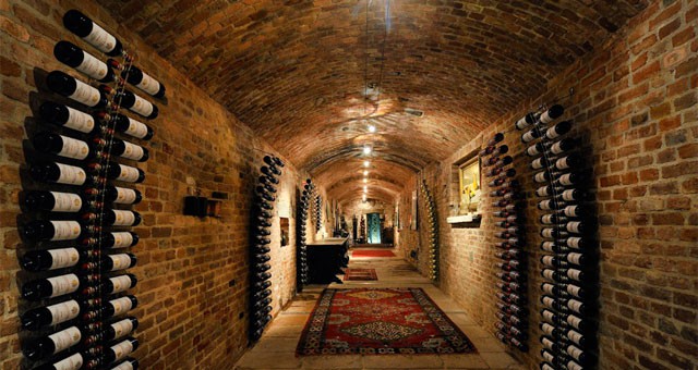 Wineries & cellars as a location for business meetings. Image from balbiano.com