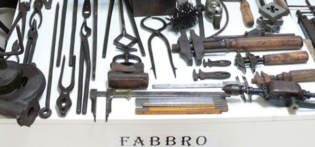 Traditional tools used by local blacksmiths in the Friulan Dolomites. Image from ecomuseolisaganis.it