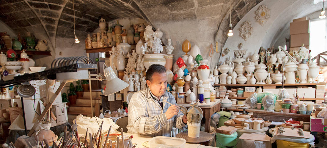 Grottagli Pottery, Apulia - ItaliaUnica