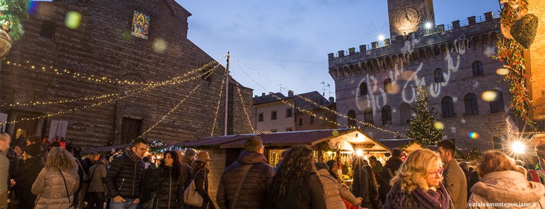 Beautiful Christmas Markets in Italy, between craftsmanship & flavors
