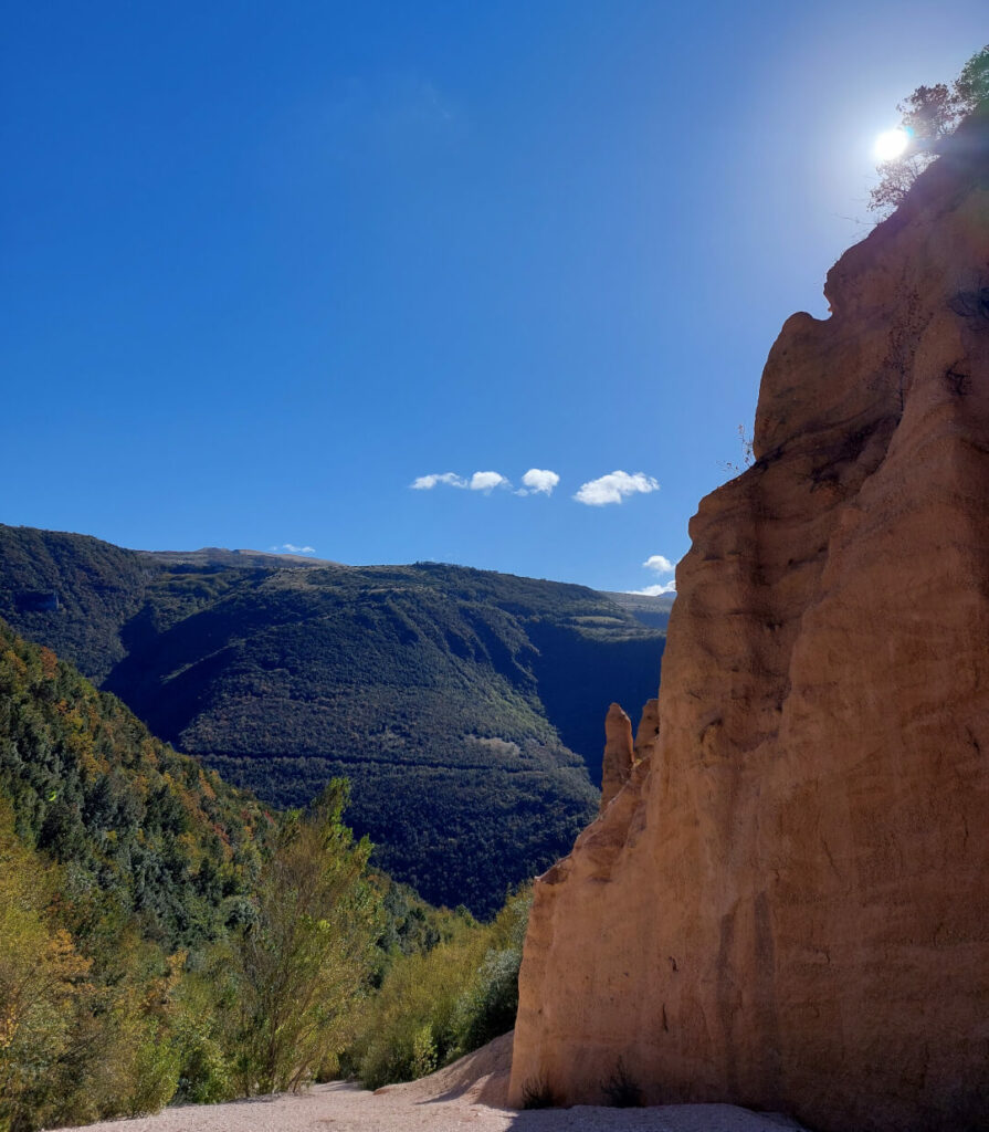 Lame Rosse rocks - location for corporate retreat in marche italy