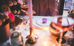 holiday season corporate event in italy -image by karolinagrabowska on Pixabay