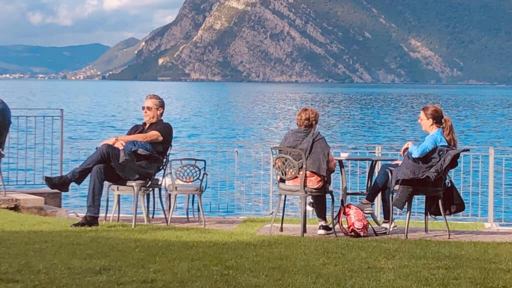 corporate retreat italy tips